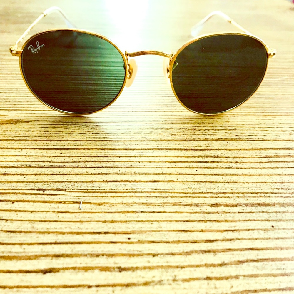 Round Ray Ban Sunglasses 🕶
